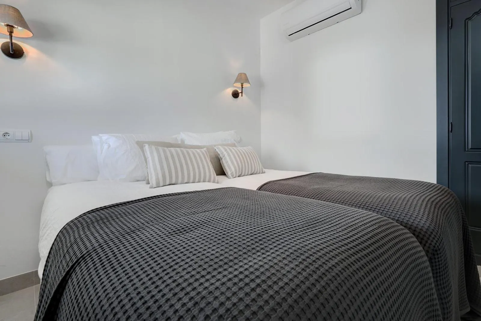 Penthouse Cordoba Balcony Sea View Apartment Estepona